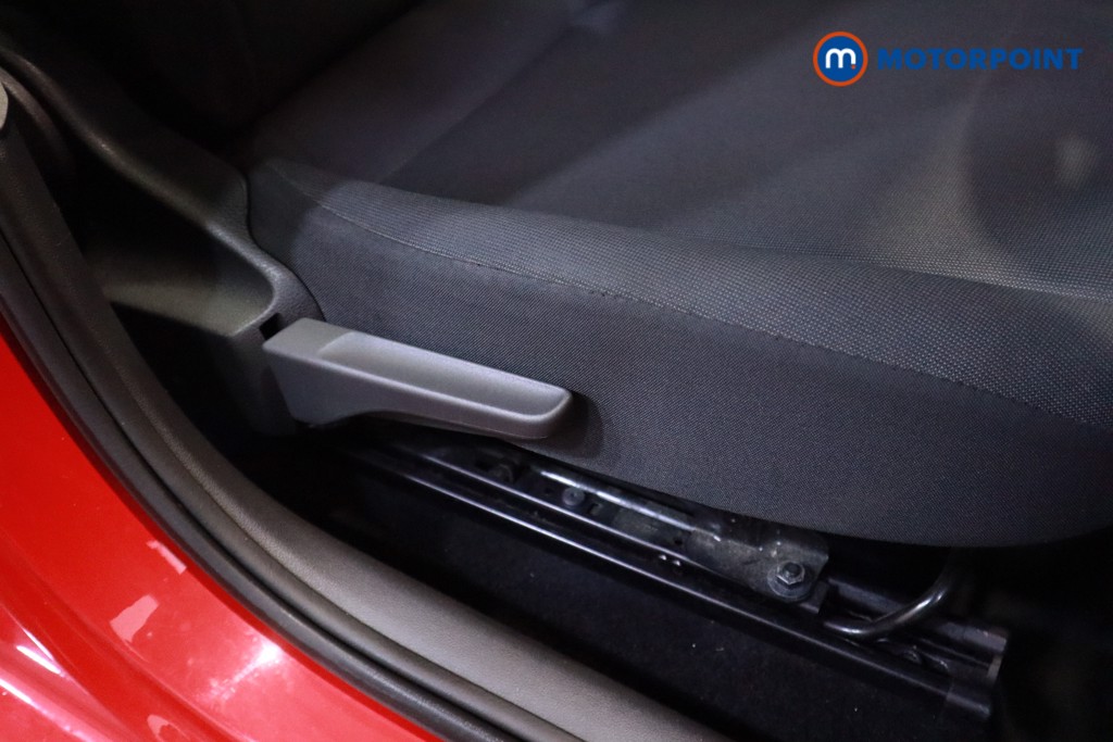 Volkswagen UP Move Up Manual Petrol Hatchback - Stock Number (1615339) - 6th supplementary image