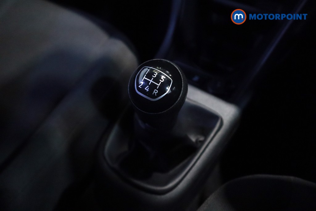 Volkswagen UP Move Up Manual Petrol Hatchback - Stock Number (1615339) - 15th supplementary image
