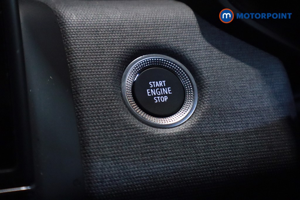 Renault Clio Evolution Automatic Petrol-Electric Hybrid Hatchback - Stock Number (1615349) - 16th supplementary image