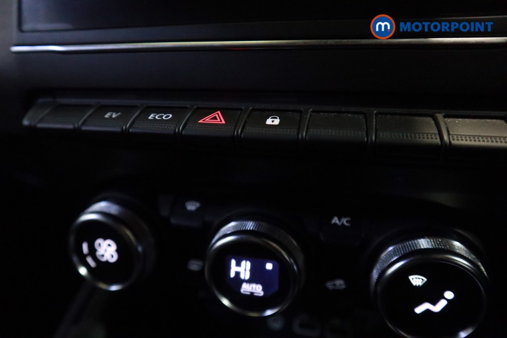 Renault Clio Evolution Automatic Petrol-Electric Hybrid Hatchback - Stock Number (1615349) - 17th supplementary image