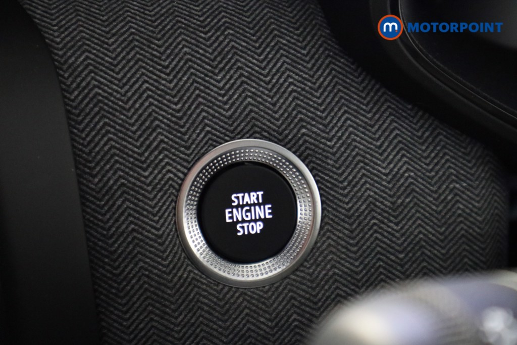 Renault Clio Techno Automatic Petrol-Electric Hybrid Hatchback - Stock Number (1615381) - 6th supplementary image