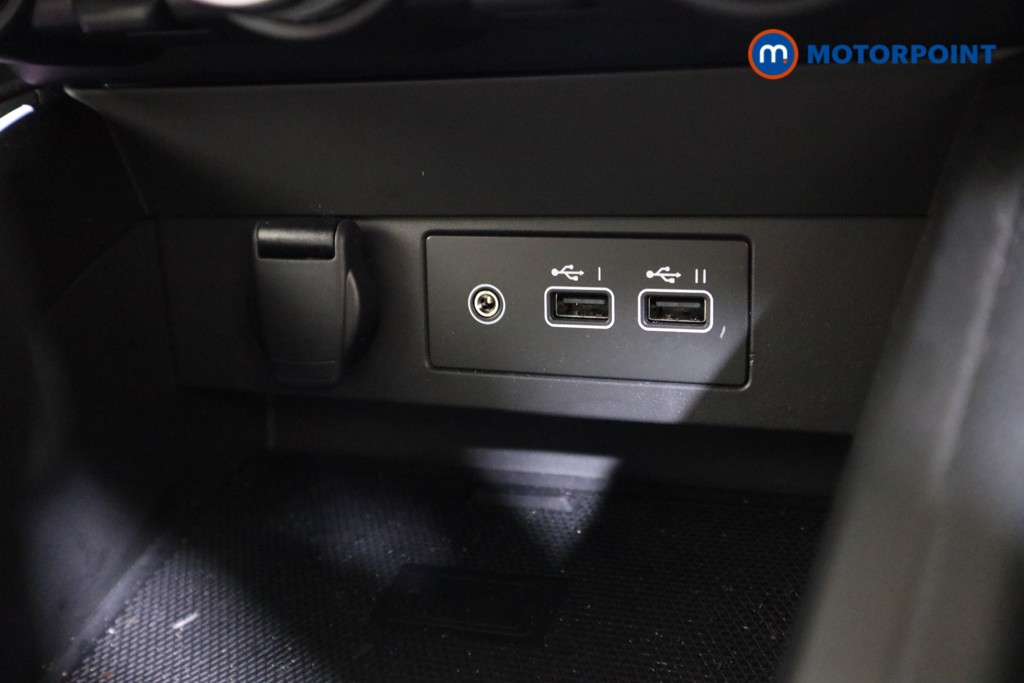 Renault Clio Techno Automatic Petrol-Electric Hybrid Hatchback - Stock Number (1615381) - 9th supplementary image