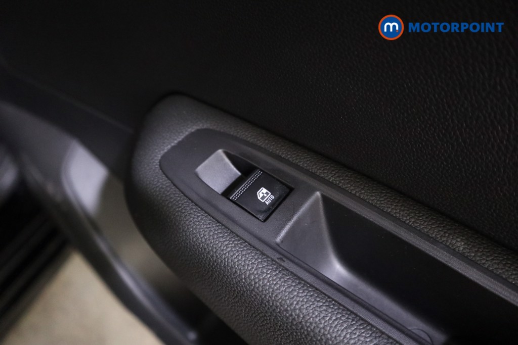 Renault Clio Techno Automatic Petrol-Electric Hybrid Hatchback - Stock Number (1615381) - 18th supplementary image