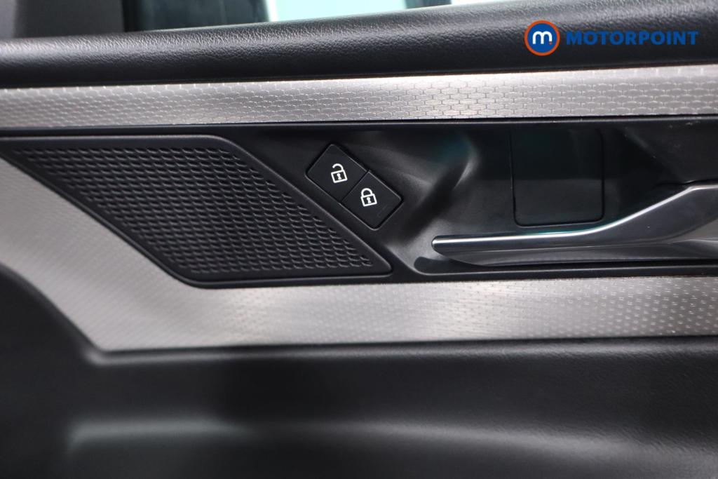 Jaguar XE R-Dynamic Black Automatic Diesel Saloon - Stock Number (1615549) - 4th supplementary image