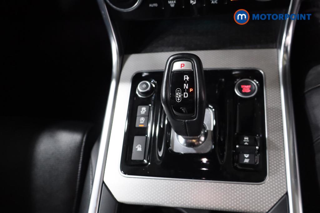 Jaguar XE R-Dynamic Black Automatic Diesel Saloon - Stock Number (1615549) - 12th supplementary image