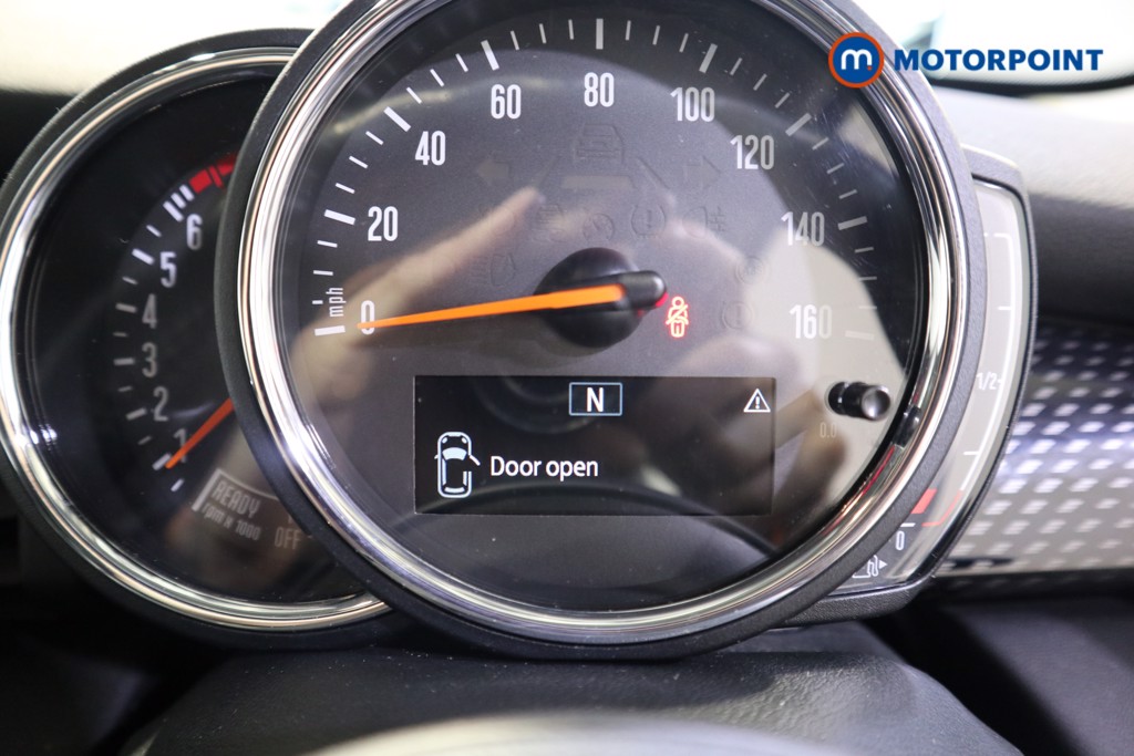 Mini Hatchback Cooper Exclusive Automatic Petrol Hatchback - Stock Number (1615679) - 5th supplementary image