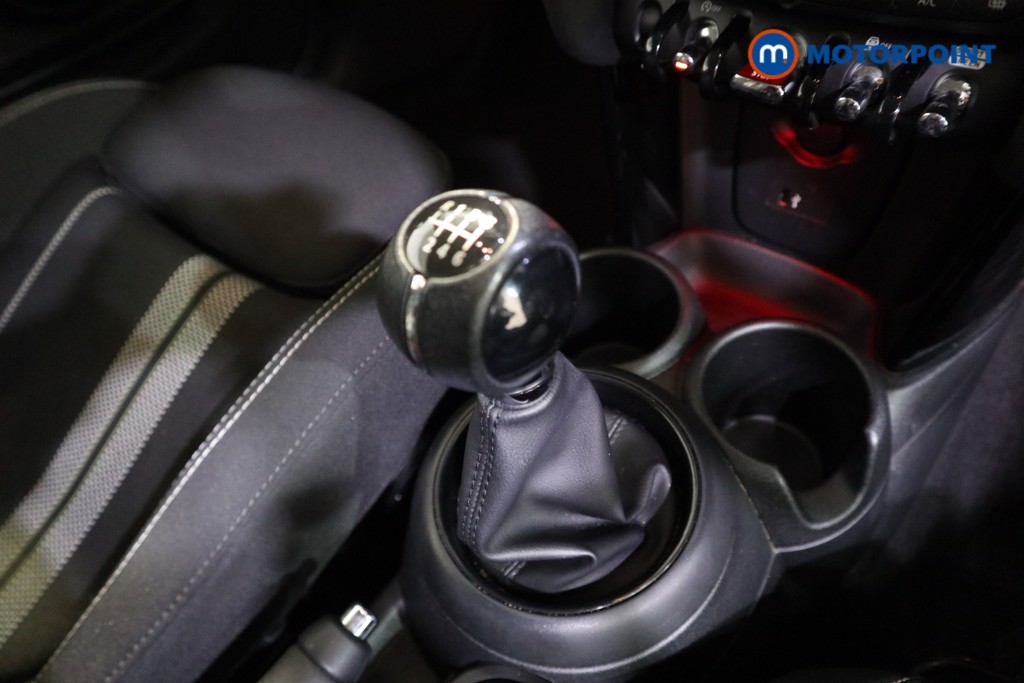 Mini Hatchback Cooper Exclusive Automatic Petrol Hatchback - Stock Number (1615679) - 10th supplementary image