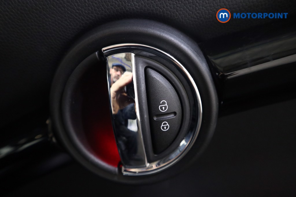 Mini Hatchback Cooper Exclusive Automatic Petrol Hatchback - Stock Number (1615679) - 14th supplementary image