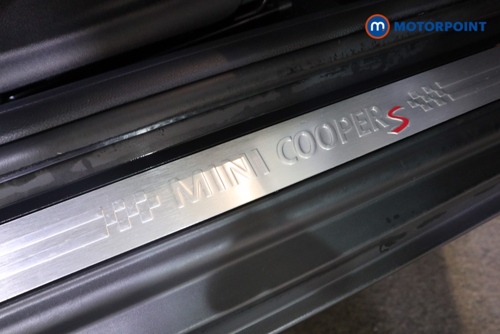Mini Hatchback Cooper Exclusive Automatic Petrol Hatchback - Stock Number (1615679) - 15th supplementary image