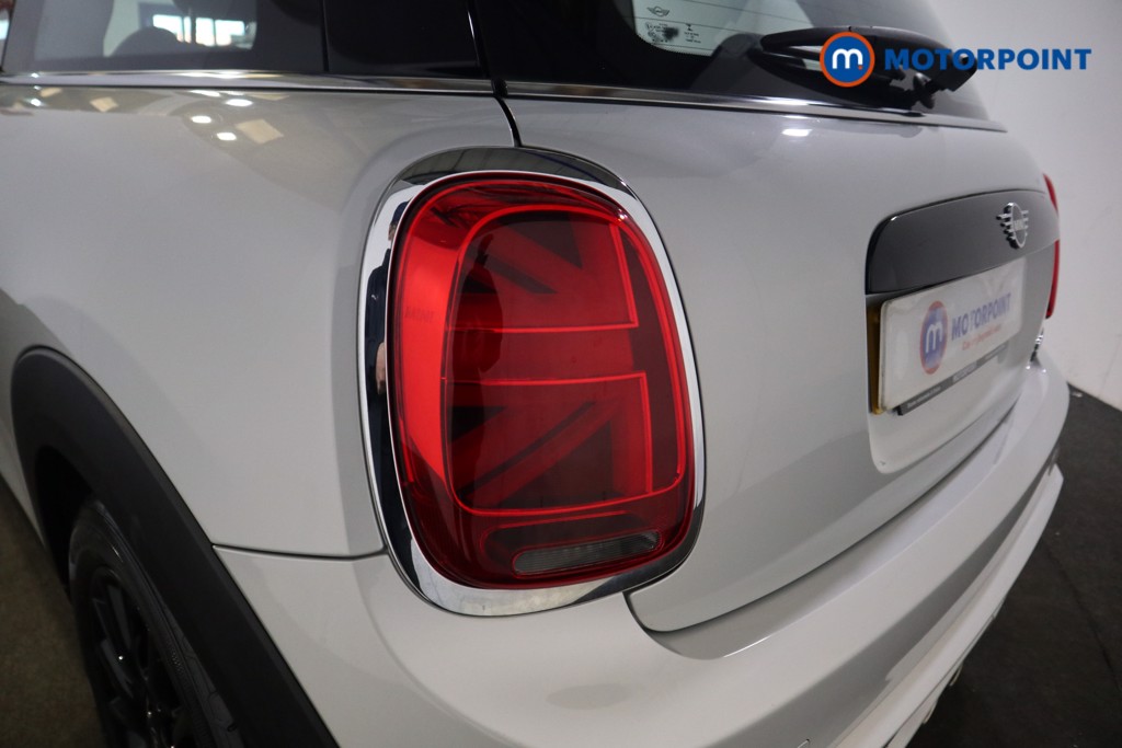 Mini Hatchback Cooper Exclusive Automatic Petrol Hatchback - Stock Number (1615679) - 28th supplementary image