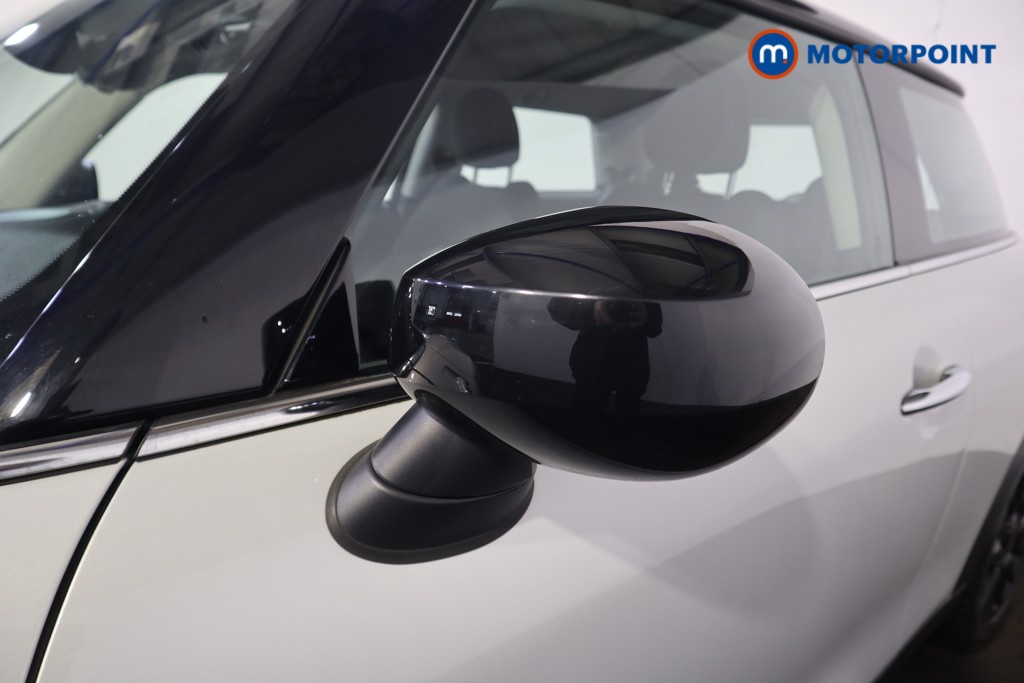 Mini Hatchback Cooper Exclusive Automatic Petrol Hatchback - Stock Number (1615679) - 31st supplementary image
