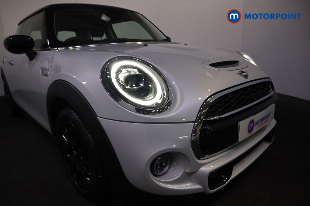 Mini Hatchback Cooper Exclusive Automatic Petrol Hatchback - Stock Number (1615679) - 37th supplementary image