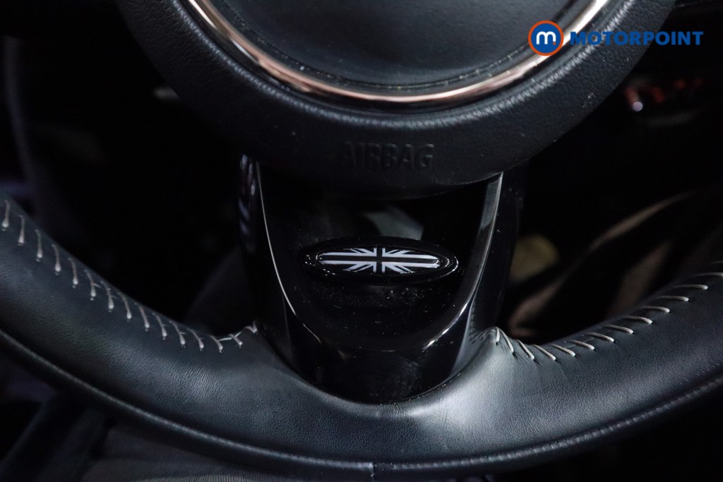 Mini Hatchback Cooper Exclusive Manual Petrol Hatchback - Stock Number (1615796) - 14th supplementary image