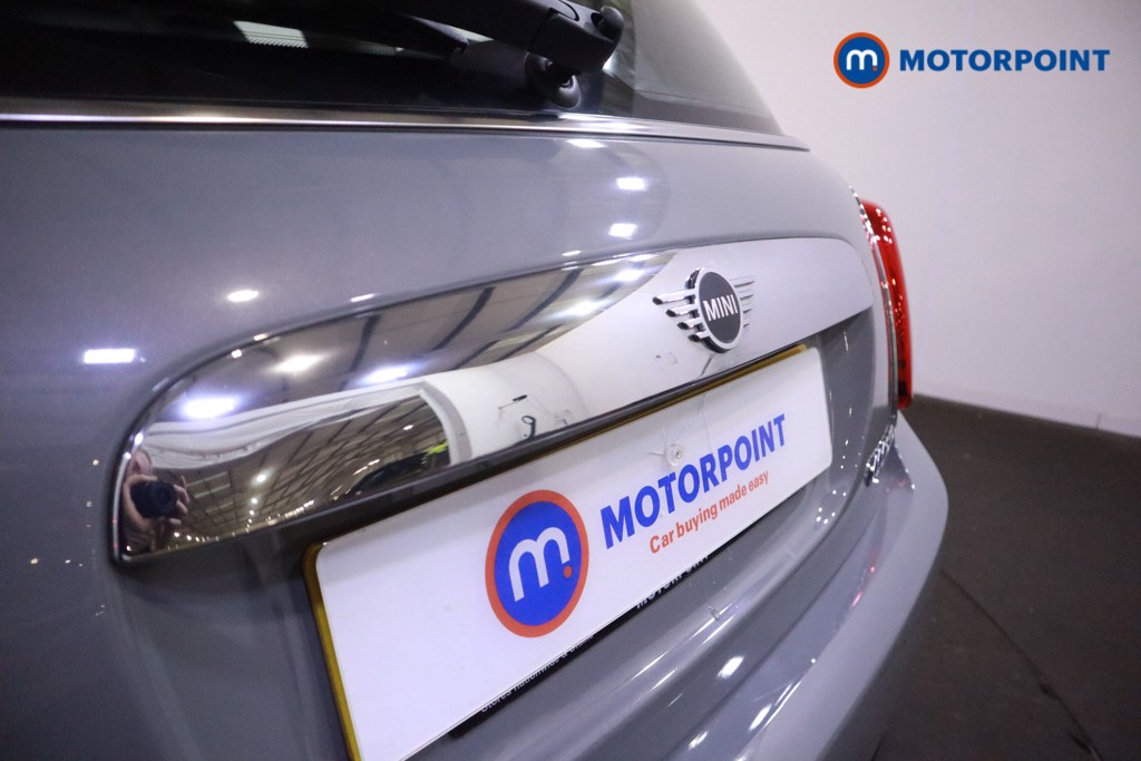 Mini Hatchback Cooper Exclusive Manual Petrol Hatchback - Stock Number (1615796) - 39th supplementary image