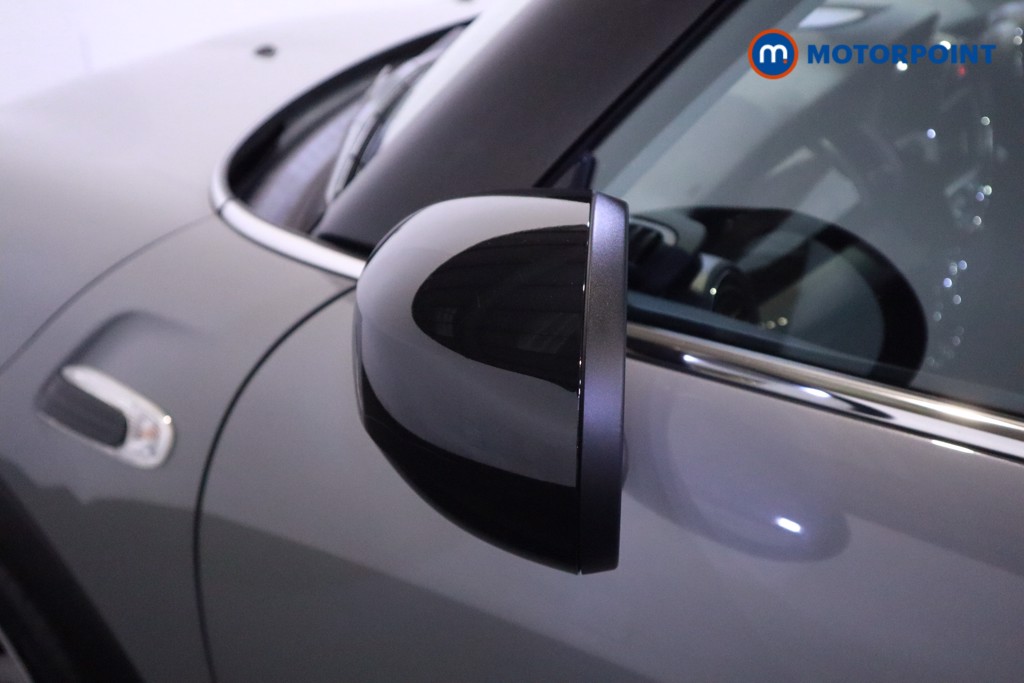 Mini Hatchback Cooper Exclusive Manual Petrol Hatchback - Stock Number (1615796) - 41st supplementary image