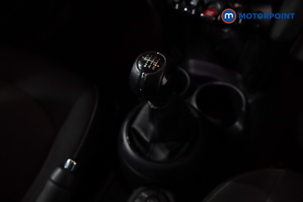 Mini Hatchback Cooper Classic Manual Petrol Hatchback - Stock Number (1615812) - 14th supplementary image