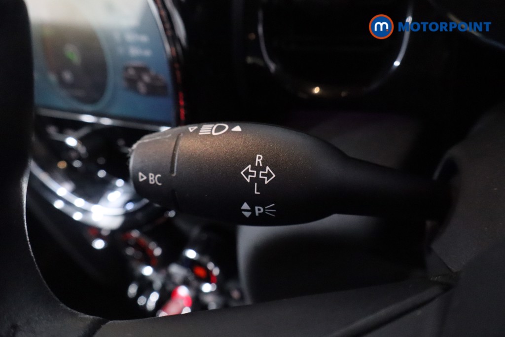 Mini Hatchback Cooper Classic Manual Petrol Hatchback - Stock Number (1615812) - 20th supplementary image