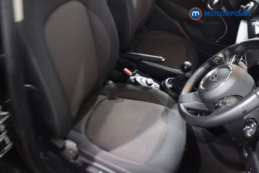 Mini Hatchback Cooper Classic Manual Petrol Hatchback - Stock Number (1615812) - 26th supplementary image