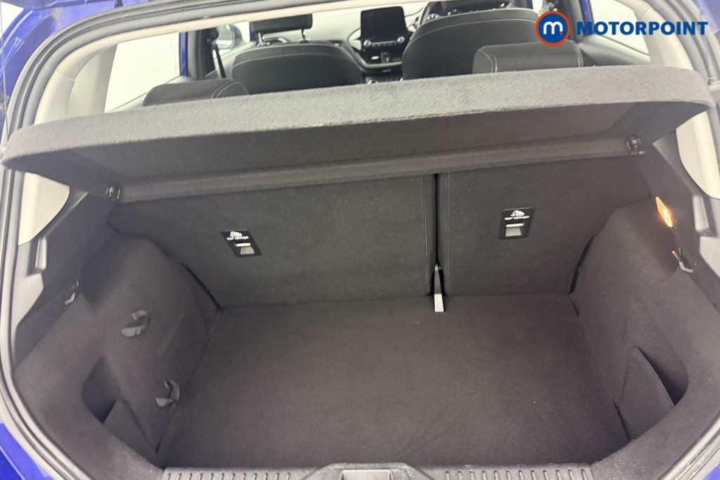 Ford Fiesta Zetec Manual Petrol Hatchback - Stock Number (1615836) - 2nd supplementary image