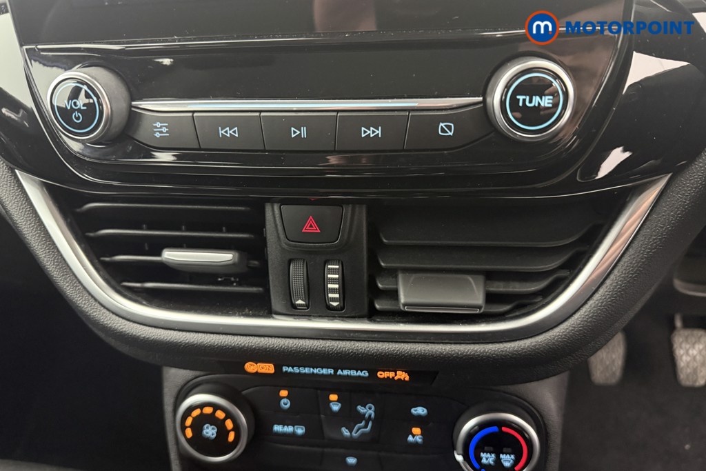 Ford Fiesta Zetec Manual Petrol Hatchback - Stock Number (1615836) - 14th supplementary image