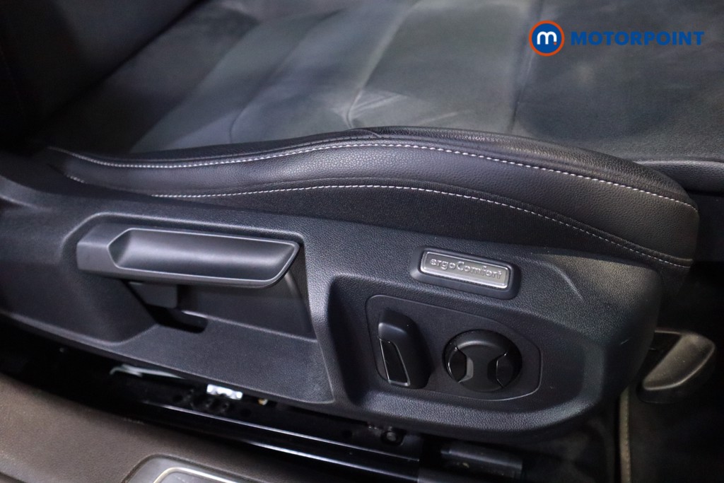 Volkswagen Arteon R-Line Automatic Petrol Plug-In Hybrid Estate - Stock Number (1616313) - 7th supplementary image