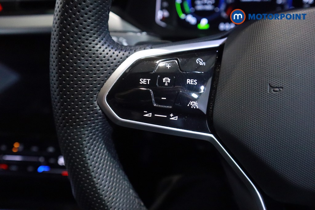 Volkswagen Arteon R-Line Automatic Petrol Plug-In Hybrid Estate - Stock Number (1616313) - 11th supplementary image