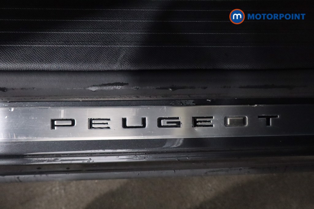 Peugeot 5008 GT Automatic Petrol SUV - Stock Number (1616937) - 22nd supplementary image