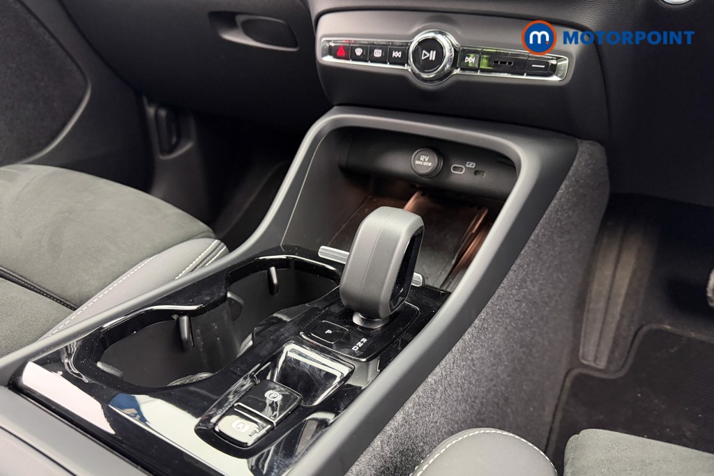 Volvo Xc40 Plus Automatic Petrol SUV - Stock Number (1616364) - 13th supplementary image