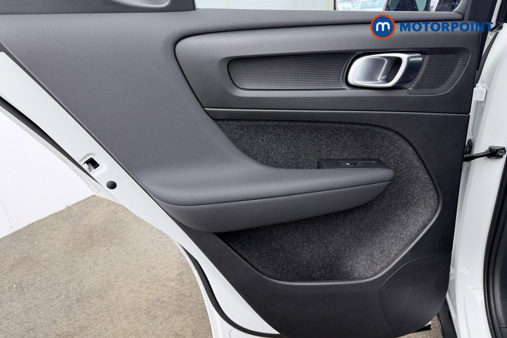 Volvo Xc40 Plus Automatic Petrol SUV - Stock Number (1616364) - 31st supplementary image