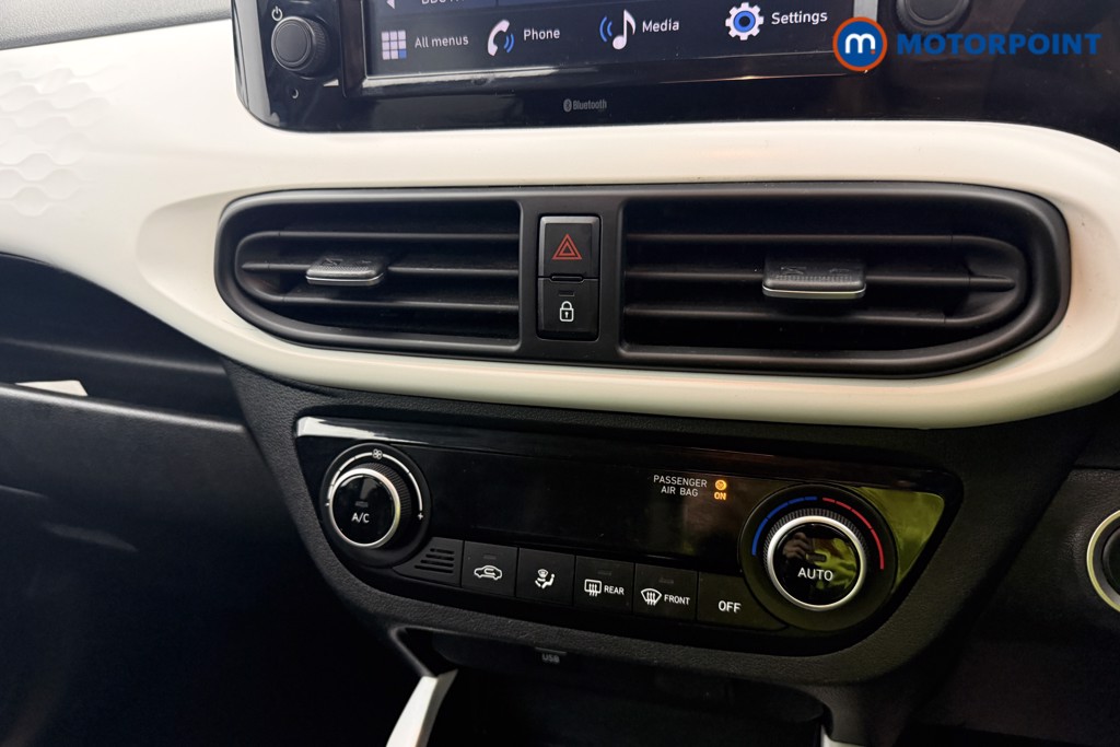 Hyundai I10 Premium Manual Petrol Hatchback - Stock Number (1592093) - 3rd supplementary image