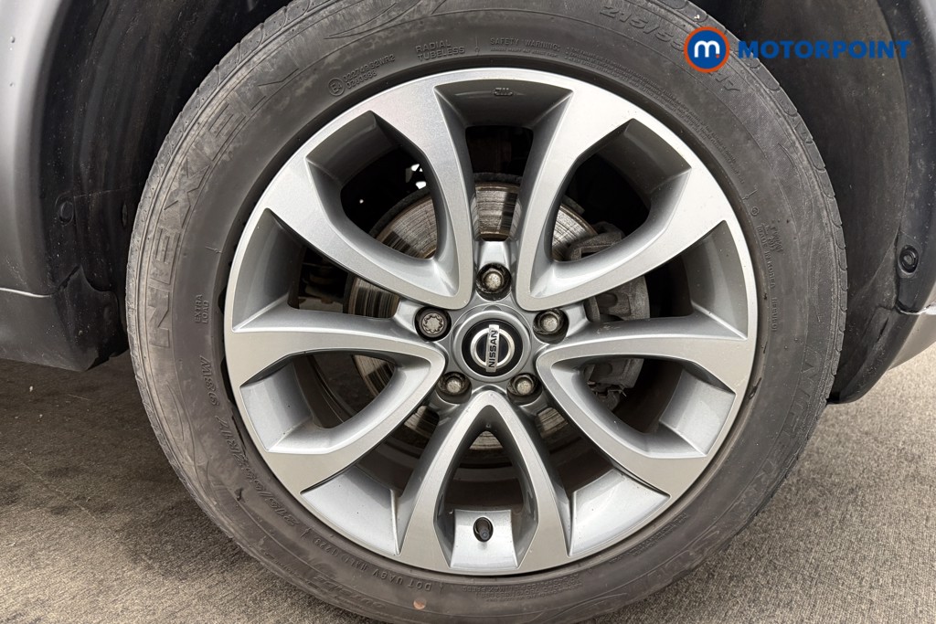 Nissan Juke Tekna Manual Petrol SUV - Stock Number (1598549) - 4th supplementary image