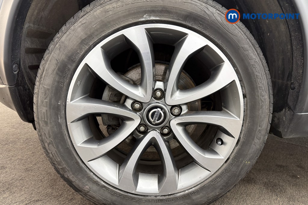 Nissan Juke Tekna Manual Petrol SUV - Stock Number (1598549) - 1st supplementary image