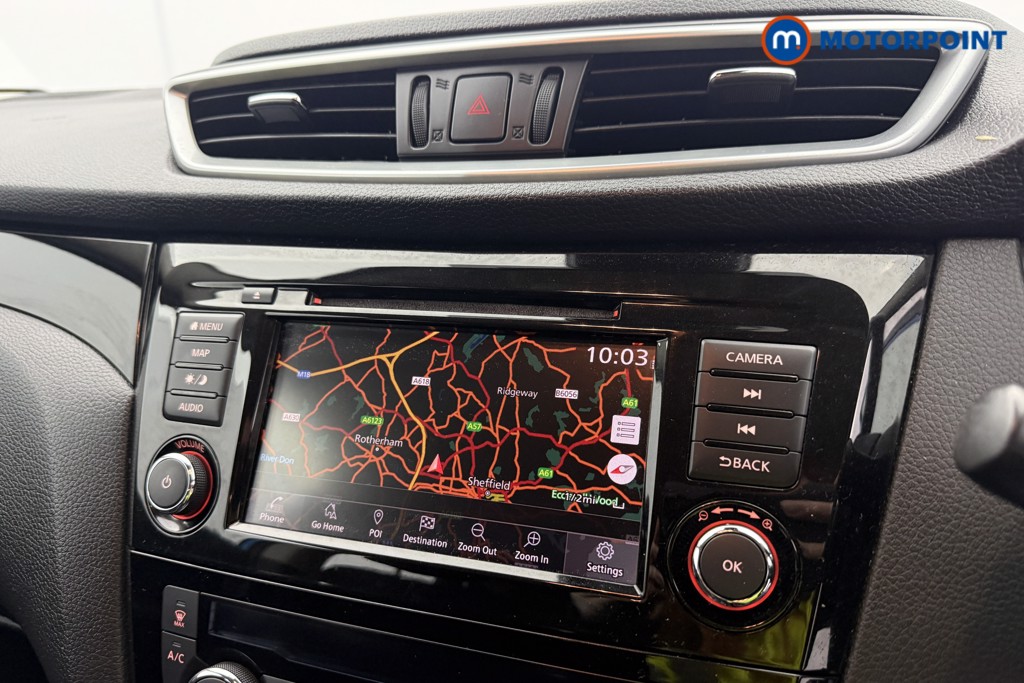 Nissan Qashqai Acenta Premium Manual Diesel SUV - Stock Number (1605607) - 2nd supplementary image