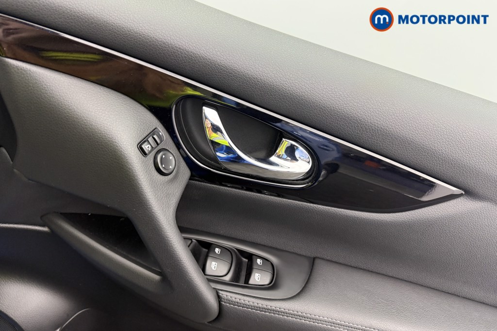 Nissan Qashqai Acenta Premium Manual Diesel SUV - Stock Number (1605607) - 10th supplementary image