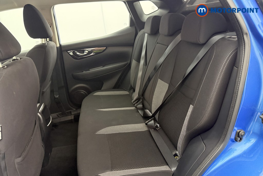 Nissan Qashqai Acenta Premium Manual Diesel SUV - Stock Number (1605607) - 12th supplementary image