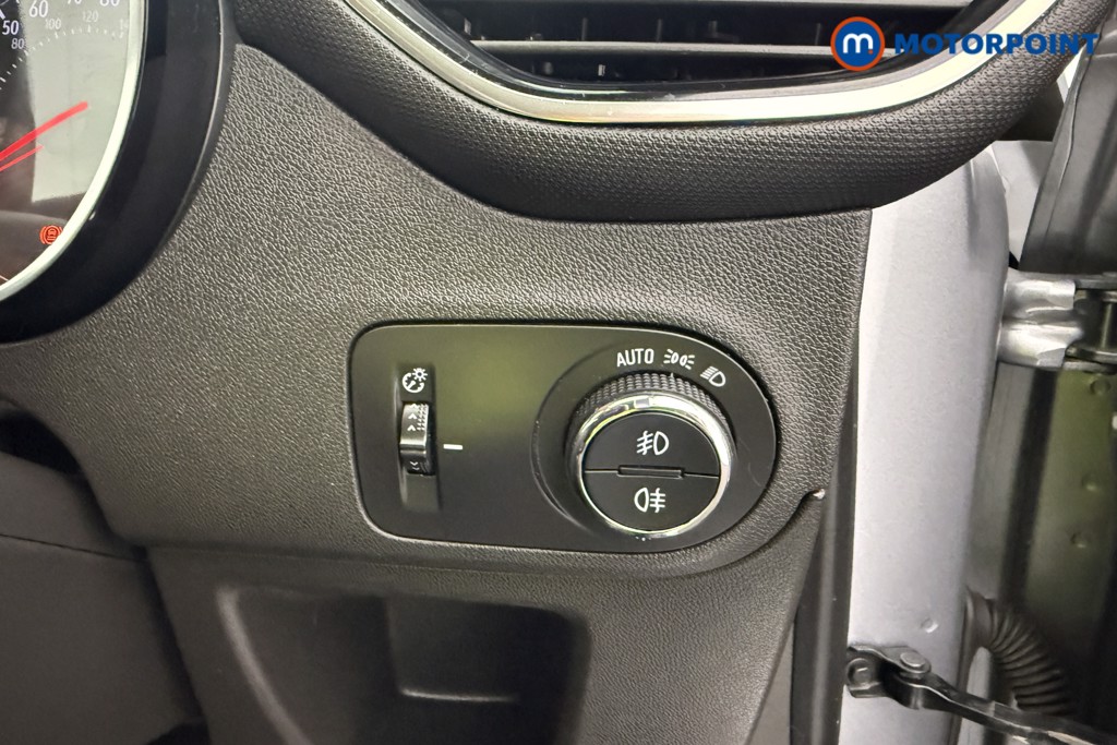 Vauxhall Crossland Ultimate Automatic Diesel SUV - Stock Number (1606094) - 9th supplementary image