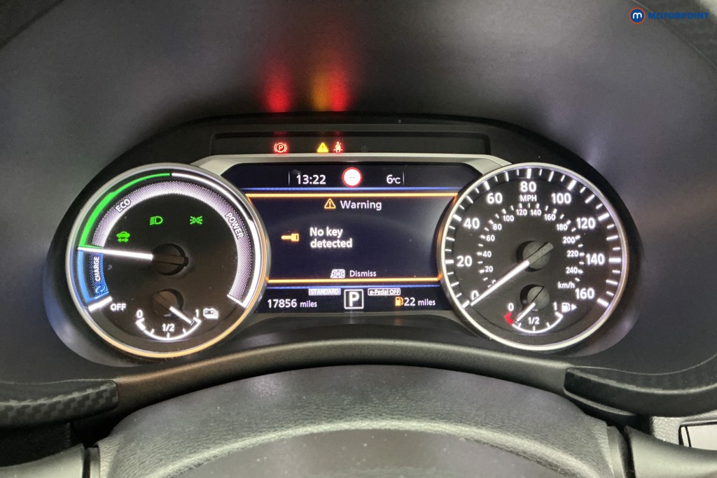 Nissan Juke N-Connecta Automatic Petrol-Electric Hybrid SUV - Stock Number (1609546) - 11th supplementary image