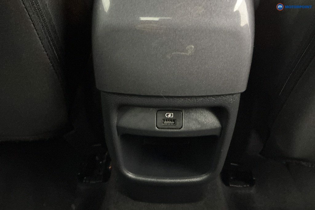 Nissan Juke N-Connecta Automatic Petrol-Electric Hybrid SUV - Stock Number (1609546) - 12th supplementary image