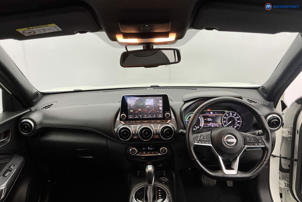 Nissan Juke N-Connecta Automatic Petrol-Electric Hybrid SUV - Stock Number (1609546) - 14th supplementary image