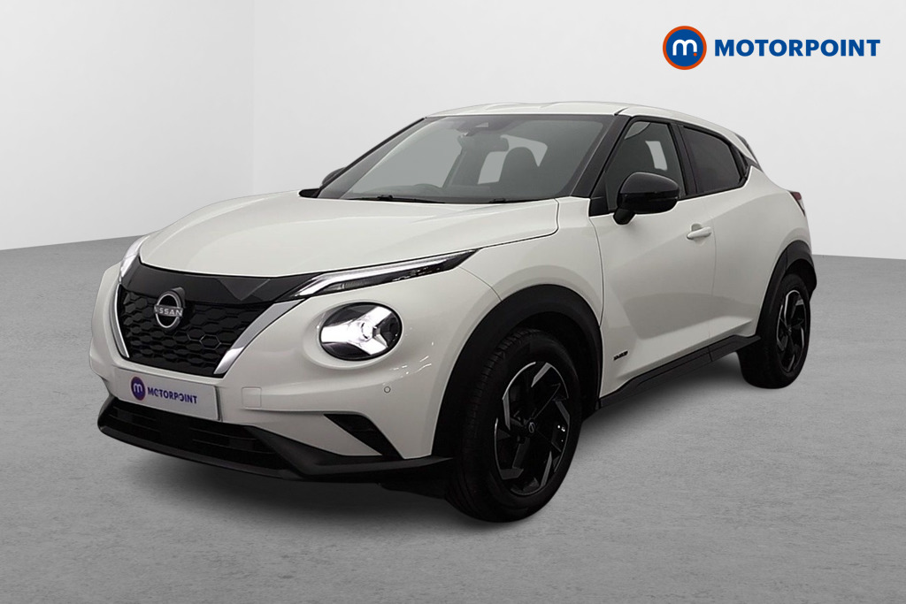 Nissan Juke N-Connecta Automatic Petrol-Electric Hybrid SUV - Stock Number (1609546) - Passenger side front corner