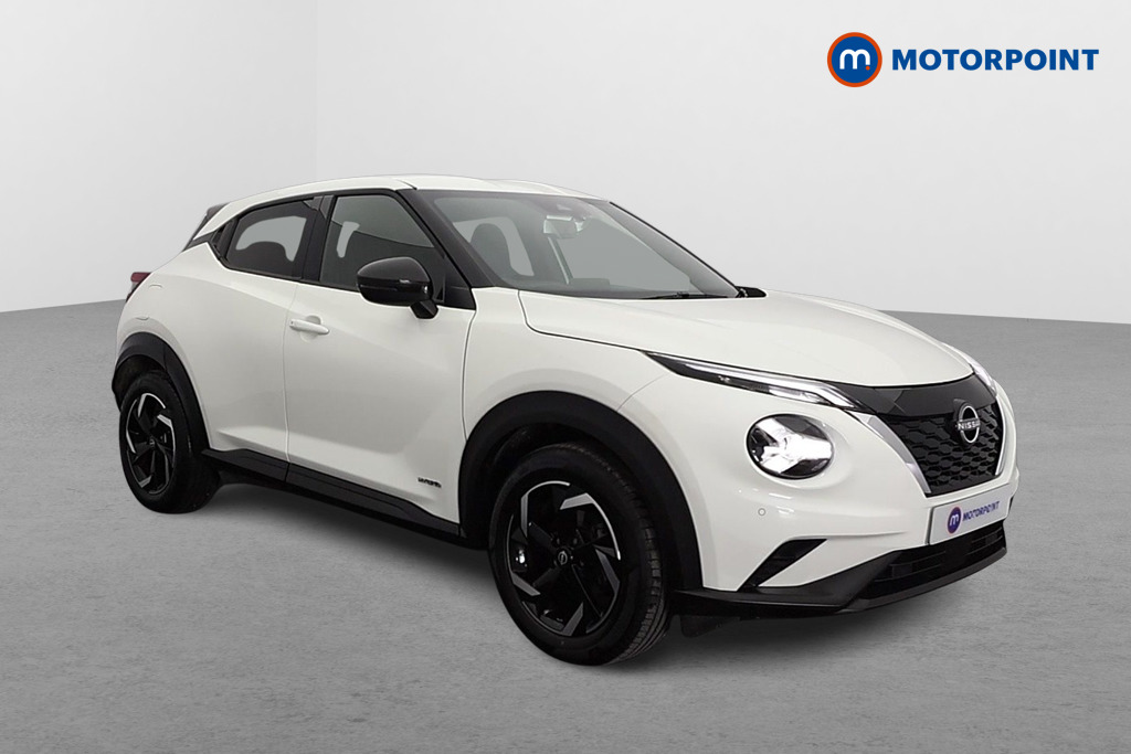 Nissan Juke N-Connecta Automatic Petrol-Electric Hybrid SUV - Stock Number (1609546) - Drivers side front corner