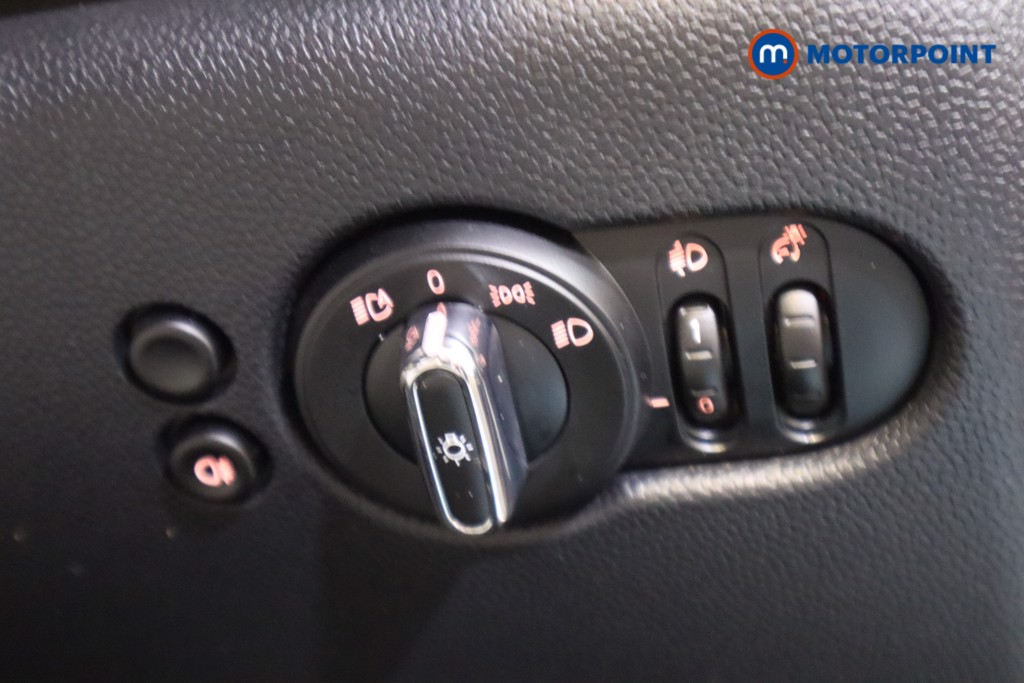 Mini Hatchback Cooper S Exclusive Automatic Petrol Hatchback - Stock Number (1609638) - 11th supplementary image