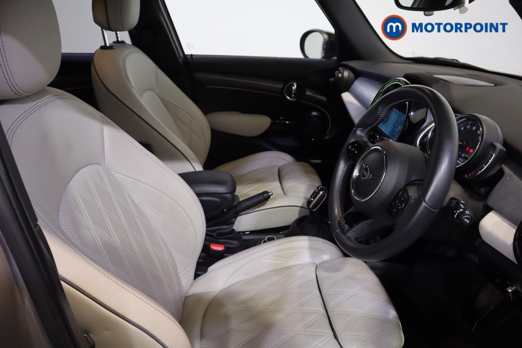 Mini Hatchback Cooper S Exclusive Automatic Petrol Hatchback - Stock Number (1609638) - 16th supplementary image