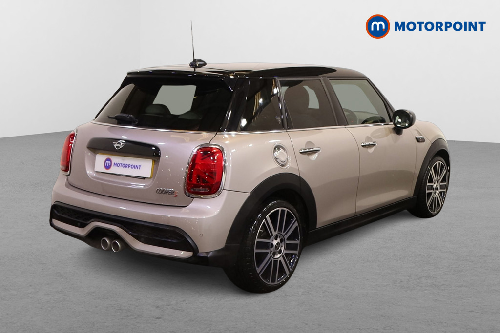 Mini Hatchback Cooper S Exclusive Automatic Petrol Hatchback - Stock Number (1609638) - Drivers side rear corner