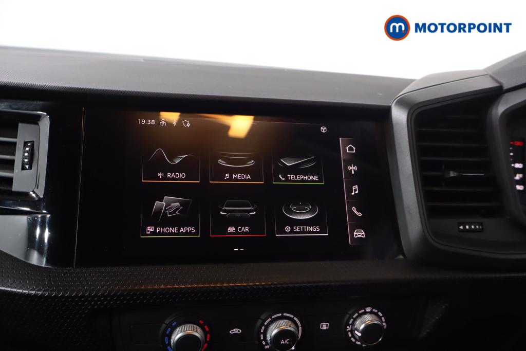 Audi A1 Technik Manual Petrol Hatchback - Stock Number (1609841) - 2nd supplementary image