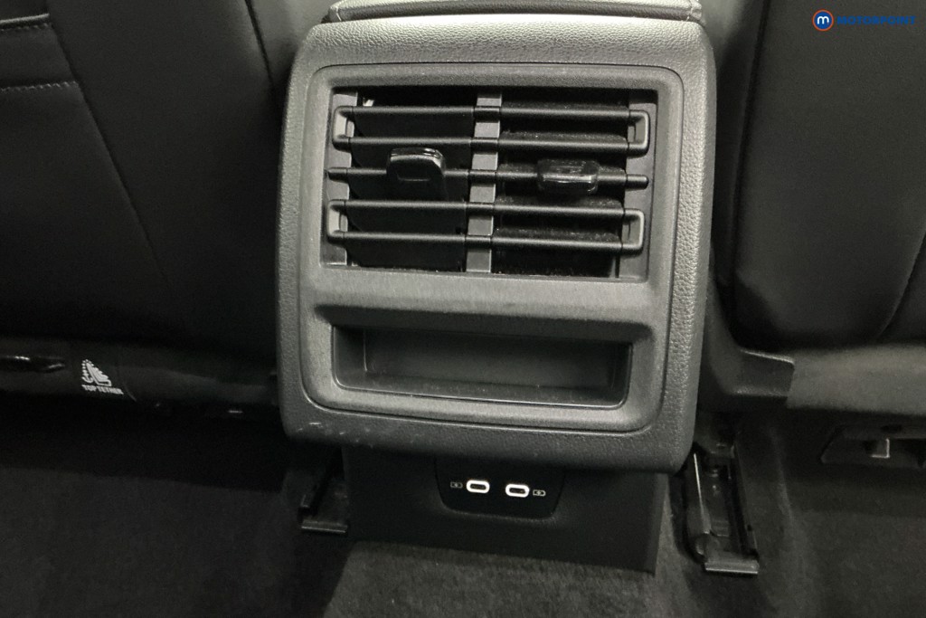 Volkswagen Golf R-Line Manual Petrol Hatchback - Stock Number (1609882) - 12th supplementary image