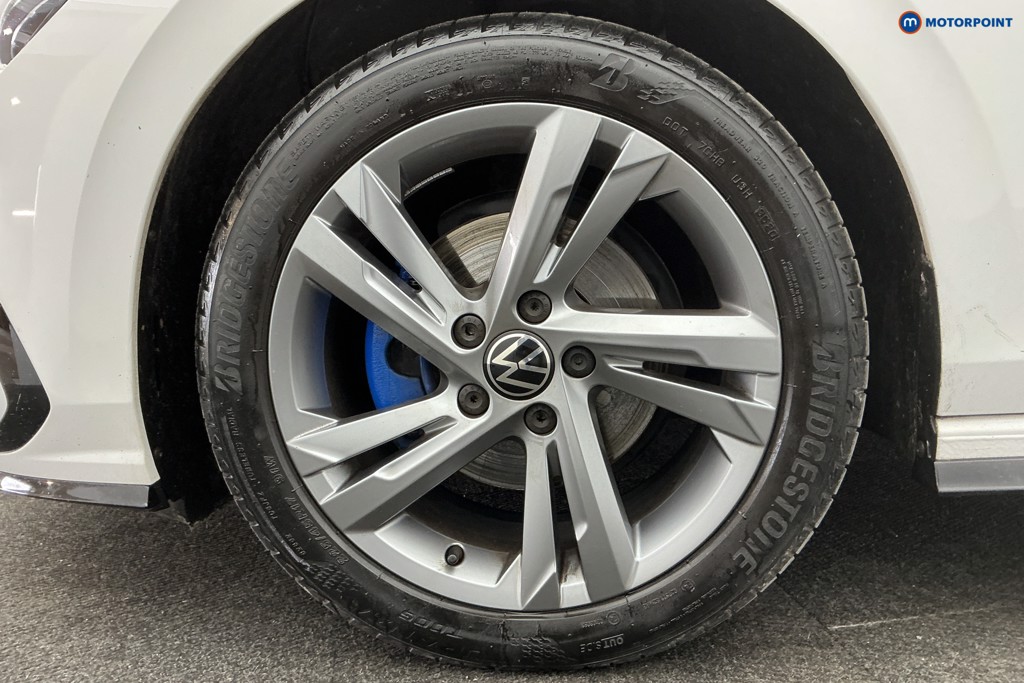 Volkswagen Golf R-Line Manual Petrol Hatchback - Stock Number (1609882) - 31st supplementary image