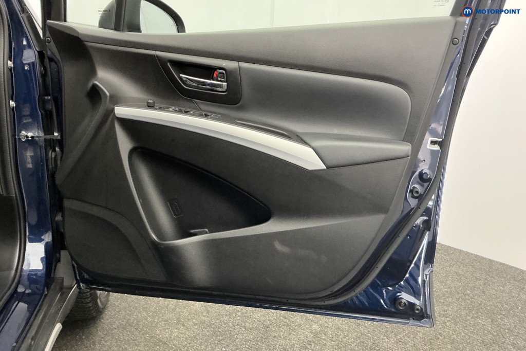 Suzuki Sx4 S-Cross SZ5 Manual Petrol SUV - Stock Number (1609895) - 25th supplementary image