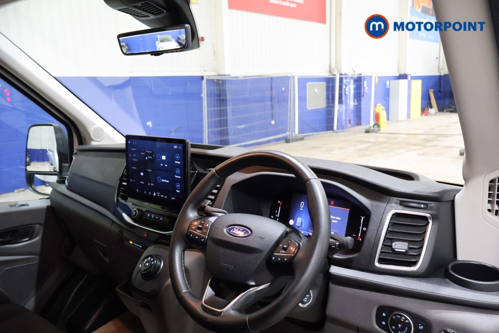 Ford Transit Limited Automatic Diesel Medium Roof Van - Stock Number (1611435) - 14th supplementary image