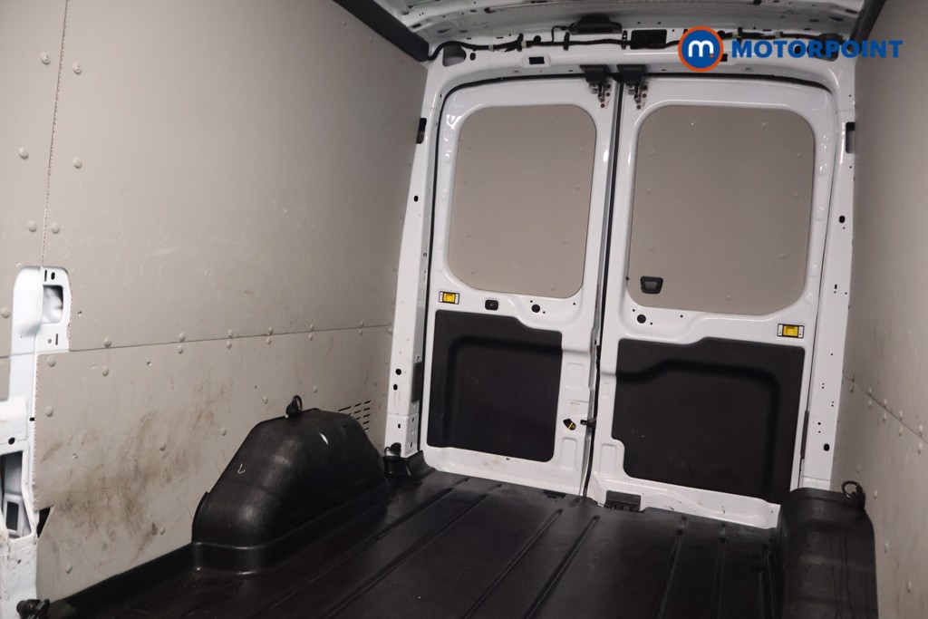 Ford Transit Limited Automatic Diesel Medium Roof Van - Stock Number (1611435) - 17th supplementary image